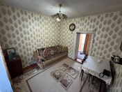 İcarəyə verilir 2 otaqlı 70 m2 həyət evi İçəri Şəhər m.