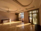 Satılır 2 otaqlı 100 m2 yeni tikili Nizami m.