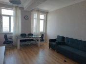 İcarəyə verilir 2 otaqlı 95 m2 yeni tikili Əhmədli m.