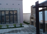 Satılır 3 otaqlı 150 m2 bağ evi Şüvəlan Park ticarət mərkəzi