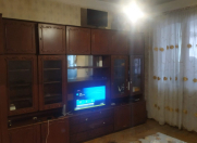 İcarəyə verilir 2 otaqlı 42 m2 köhnə tikili Memar Əcəmi m.