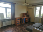 Satılır 1 otaqlı 40 m2 köhnə tikili Bakıxanov