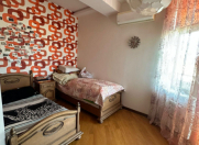 Satılır 4 otaqlı 162 m2 yeni tikili Elmlər Akademiyası m.