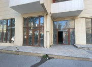 İcarəyə verilir 3 otaqlı 1500 m2 yeni tikili Elmlər Akademiyası m.