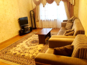 İcarəyə verilir 3 otaqlı 80 m2 köhnə tikili Nəriman Nərimanov m.