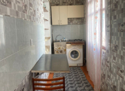 İcarəyə verilir 3 otaqlı 70 m2 köhnə tikili Həzi Aslanov m.