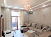 Satılır 2 otaqlı 70 m2 yeni tikili Ağ şəhər