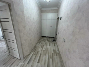 Satılır 2 otaqlı 40 m2 köhnə tikili Elmlər Akademiyası m.