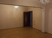 Satılır 8 otaqlı 300 m2 həyət evi Qaraçuxur