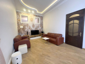 İcarəyə verilir 4 otaqlı 140 m2 köhnə tikili 28 May m.