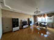 Satılır 3 otaqlı 135 m2 yeni tikili 9 mkr