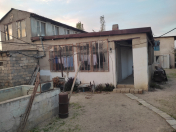 Satılır 6 otaqlı 200 m2 bağ evi Novxanı