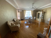 Satılır 4 otaqlı 123 m2 yeni tikili Memar Əcəmi m.