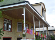 İcarəyə verilir 8 otaqlı 160 m2 həyət evi Şəki