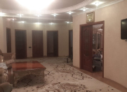 Satılır 4 otaqlı 230 m2 yeni tikili 28 May m.