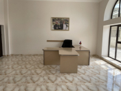 İcarəyə verilir 5 otaqlı 200 m2 ofis Rəsulzadə