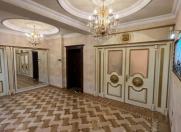 Satılır 4 otaqlı 191 m2 yeni tikili 28 May m.