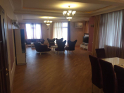 Satılır 5 otaqlı 300 m2 yeni tikili Elmlər Akademiyası m.