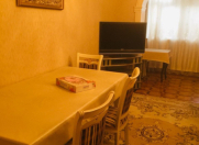 İcarəyə verilir 2 otaqlı 63 m2 köhnə tikili Nizami m.