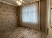 Satılır 3 otaqlı 75 m2 köhnə tikili Moskva univermağı