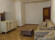 İcarəyə verilir 3 otaqlı 130 m2 yeni tikili Nizami m.