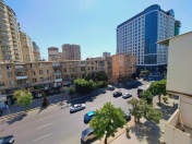 Satılır 2 otaqlı 55 m2 köhnə tikili Nəsimi bazarı