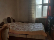 Satılır 4 otaqlı 120 m2 köhnə tikili Badamdar