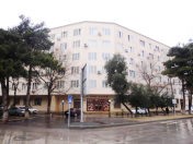 Satılır 3 otaqlı 100 m2 köhnə tikili Bakıxanov