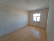 Satılır 3 otaqlı 80 m2 həyət evi Binə