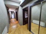Satılır 3 otaqlı 100 m2 yeni tikili Elmlər Akademiyası m.