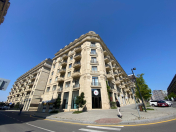 Satılır 5 otaqlı 450 m2 yeni tikili Ağ şəhər