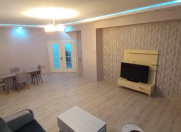 İcarəyə verilir 3 otaqlı 145 m2 yeni tikili İctimai telekanalı