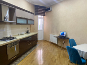 Satılır 4 otaqlı 185 m2 yeni tikili Nərimanov r.