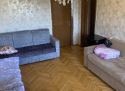 Satılır 3 otaqlı 66 m2 köhnə tikili Qara Qarayev m.