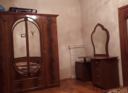 İcarəyə verilir 2 otaqlı 65 m2 köhnə tikili Tibb Universiteti