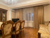 Satılır 3 otaqlı 110 m2 yeni tikili Elmlər Akademiyası m.