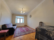 İcarəyə verilir 2 otaqlı 45 m2 köhnə tikili Şah İsmayıl Xətai m.