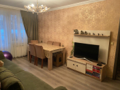 Satılır 2 otaqlı 48 m2 köhnə tikili Qara Qarayev m.