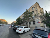 İcarəyə verilir 2 otaqlı 65 m2 köhnə tikili Şah İsmayıl Xətai m.