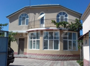 İcarəyə verilir 4 otaqlı 200 m2 bağ evi Xaçmaz