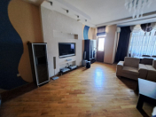 İcarəyə verilir 3 otaqlı 140 m2 yeni tikili 8 Noyabr m.