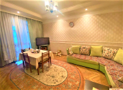 Satılır 3 otaqlı 70 m2 köhnə tikili Gənclik m.