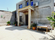 Satılır 7 otaqlı 330 m2 həyət evi Binə