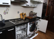 İcarəyə verilir 3 otaqlı 135 m2 köhnə tikili Sahil m.