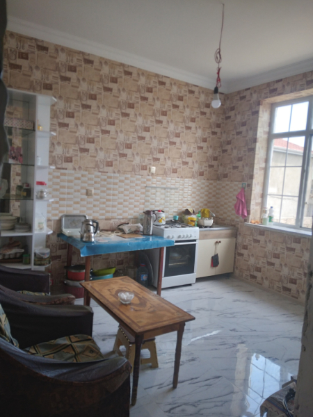 Satılır 4 otaqlı 120 m2 həyət evi Sabunçu r.