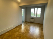 Satılır 4 otaqlı 101 m2 köhnə tikili Elmlər Akademiyası m.