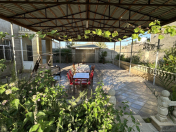 Satılır 6 otaqlı 240 m2 həyət evi Binə