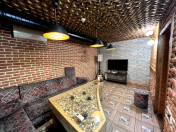 Satılır 4 otaqlı 220 m2 obyekt Azadlıq prospekti m.