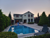 Satılır 5 otaqlı 260 m2 həyət evi Şüvəlan