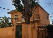 Satılır 4 otaqlı 160 m2 həyət evi Xırdalan